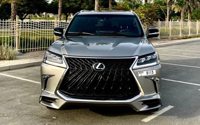 LEXUS LX 600 - image 2