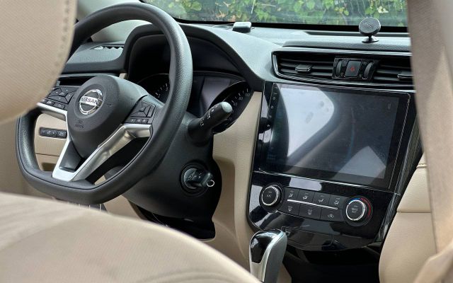 Nissan X-Trail - image 4