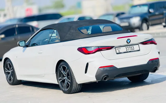 BMW 420i convertible - image 3