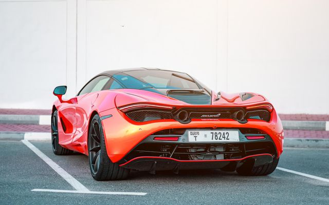 MCLAREN 720 S – Picture 2