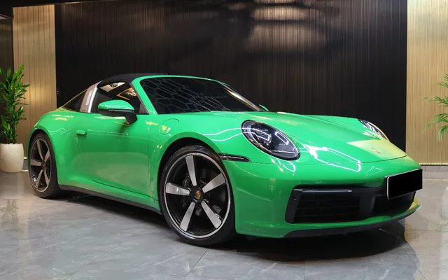 Porsche 911 Targa - image 1