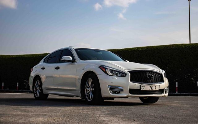 INFINITI Q70 - image 4