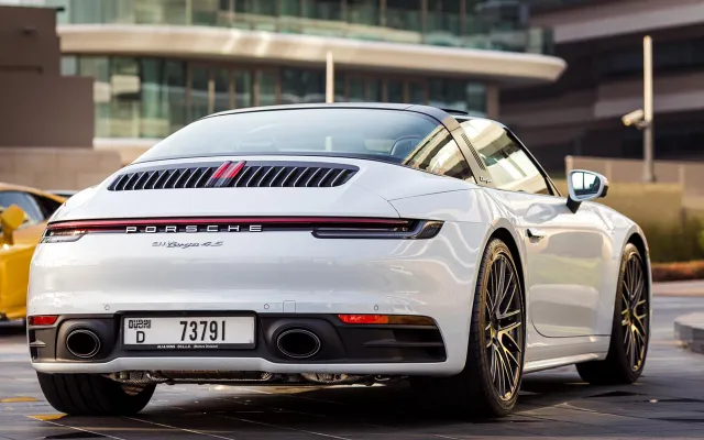 Porsche Targa 911 4s - image 4