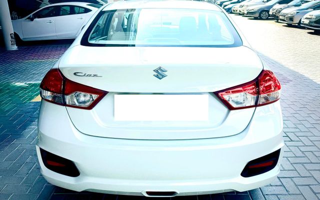SUZUKI CIAZ 1.5L SEDAN AT - 2023 - image 4