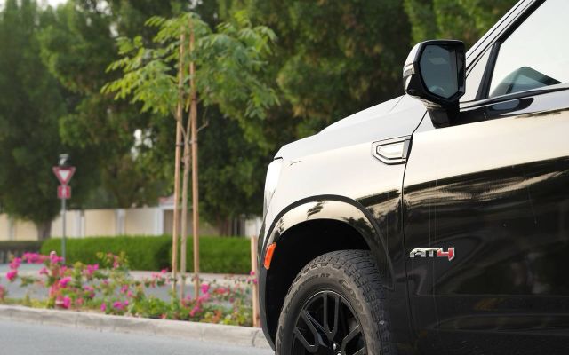 GMC Yukon - image 3