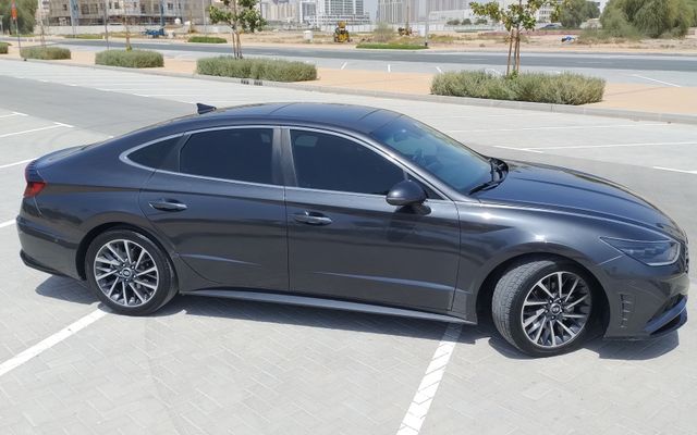 Hyundai Sonata Limited - image 3