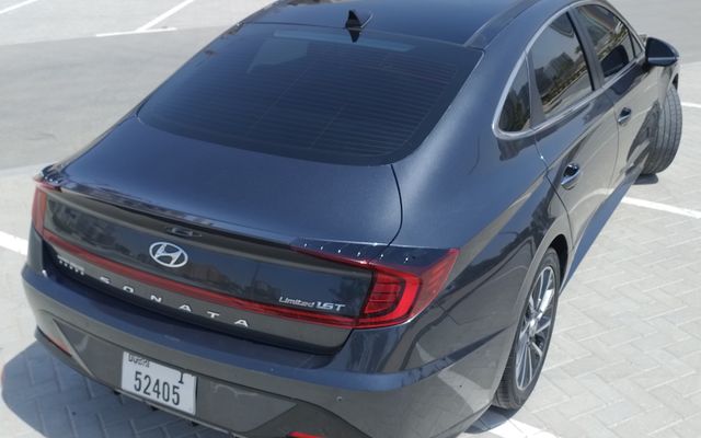 Hyundai Sonata Limited - image 4