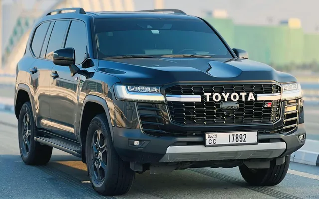 TOYOTA LAND CRUISER - image 2