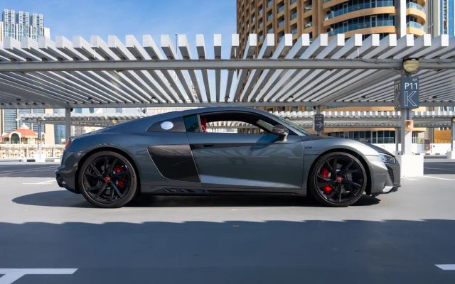 Audi R8 Coupe V10 Performance - image 4