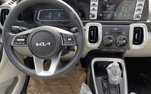 Kia Sonet - image 4