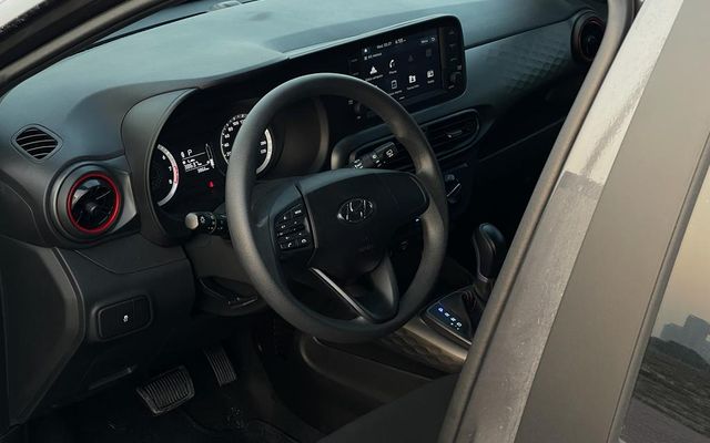 HYUNDAI i10 - image 3