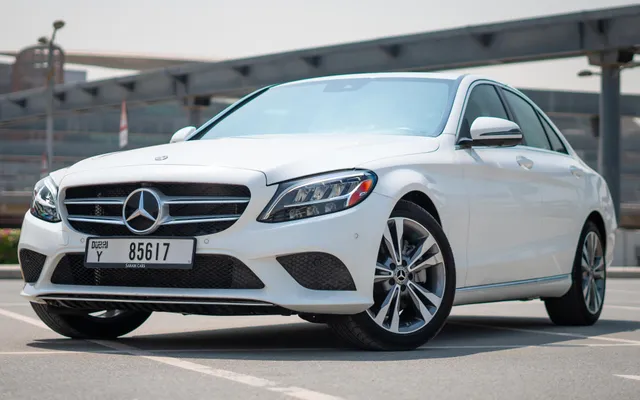 Mercedes C300 - image 1
