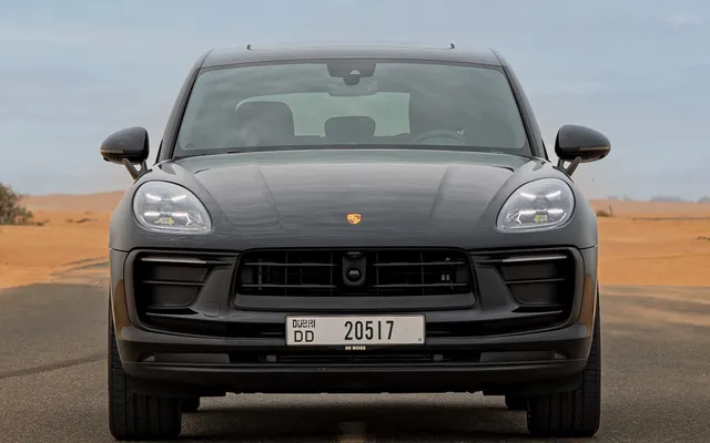 Porsche Macan - image 2