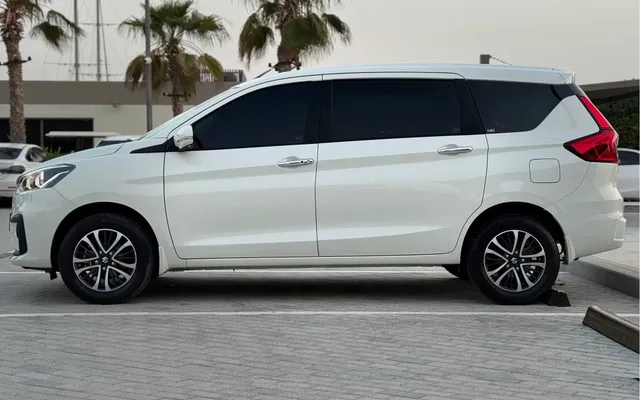 Suzuki Ertiga - image 2