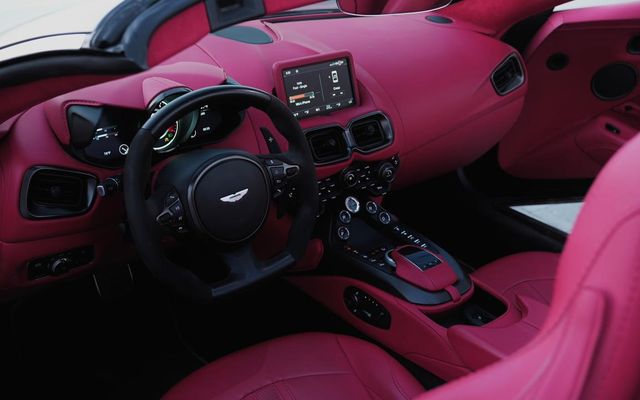 Aston Martin - image 4