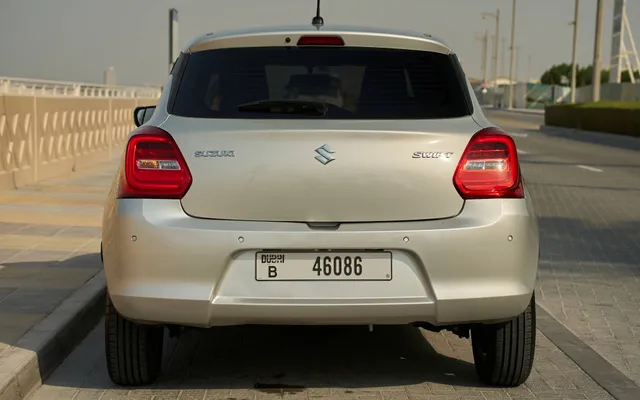 SUZUKI SWIFT - image 4