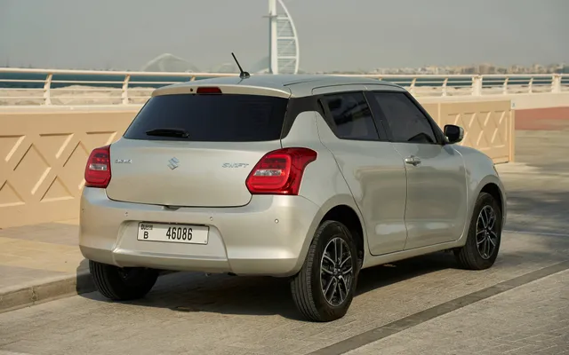 SUZUKI SWIFT - image 3