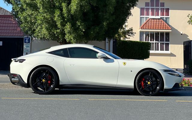 FERRARI ROMA - image 3