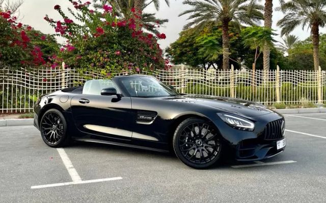 MERCEDES AMG GT - image 3