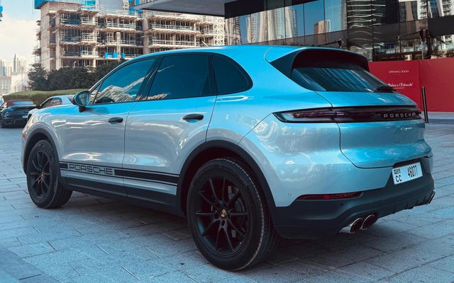 PORSCHE CAYENNE - image 4