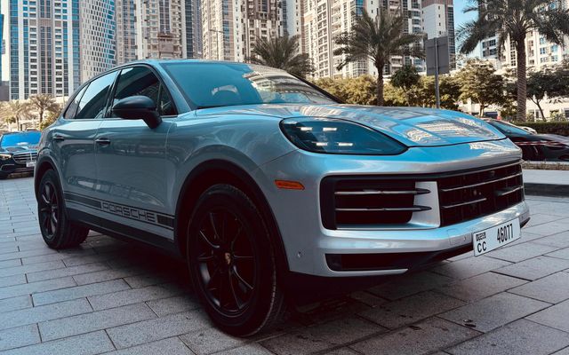 PORSCHE CAYENNE - image 2