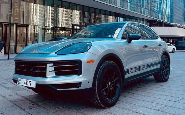 PORSCHE CAYENNE - image 1