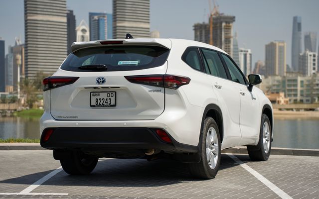 TOYOTA HIGHLANDER VXR - image 3