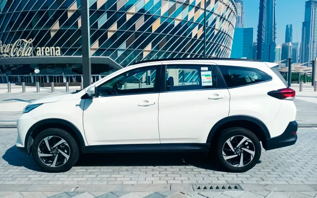 TOYOTA RUSH - image 2
