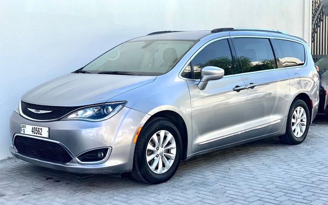 CHRYSLER PACIFICA 2019 - image 2