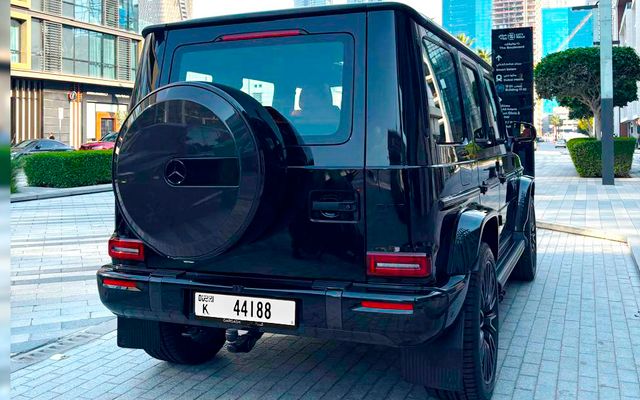 Mercedes G63 - image 2