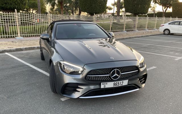 Mercedes E450 Cabrio - image 3