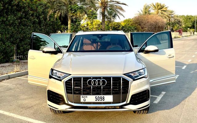 AUDI Q7 - image 2