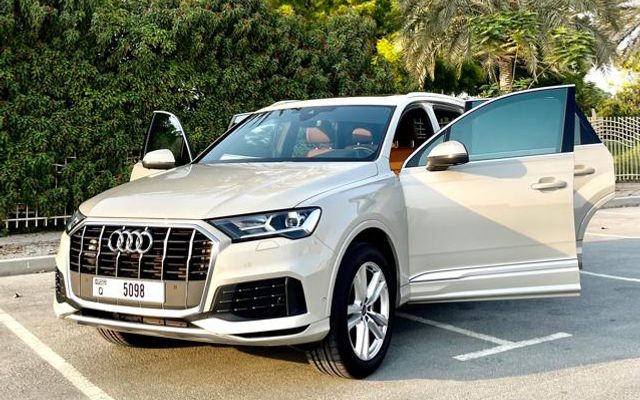 AUDI Q7 - image 1