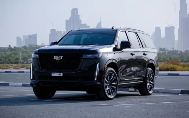 Cadillac Escalade Full Option Black - image 1