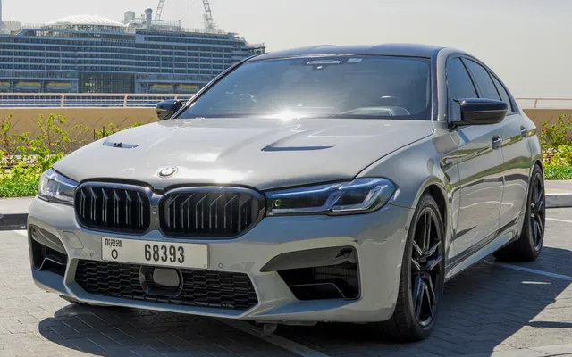BMW M5 Competition - image 1
