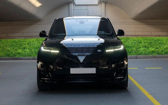 RANGE ROVER Sport - image 2
