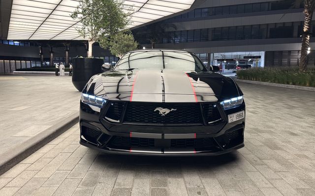 Ford Mustang - image 3