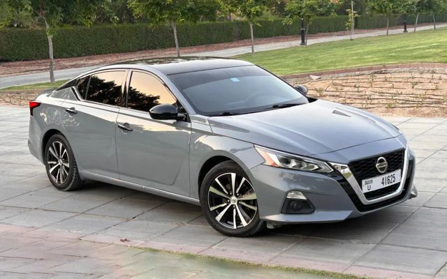 NISSAN ALTIMA - image 1
