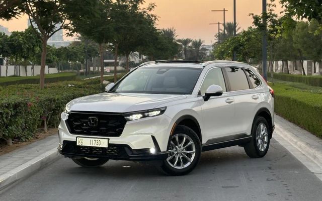 HONDA CR-V 7 SEATER - image 1