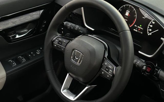 HONDA CR-V 7 SEATER - image 4