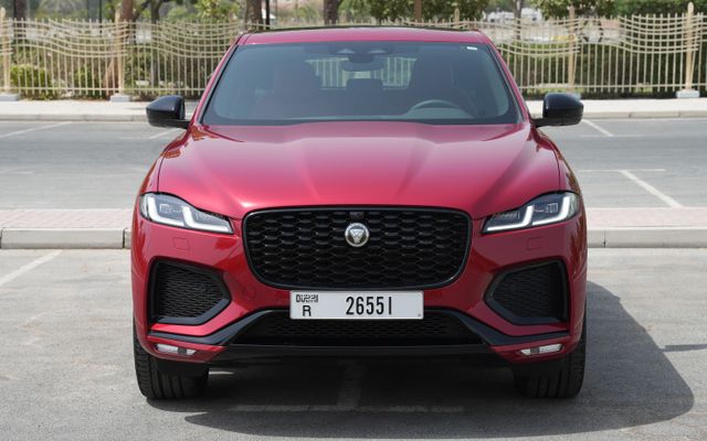 JAGUAR F-PACE - image 3