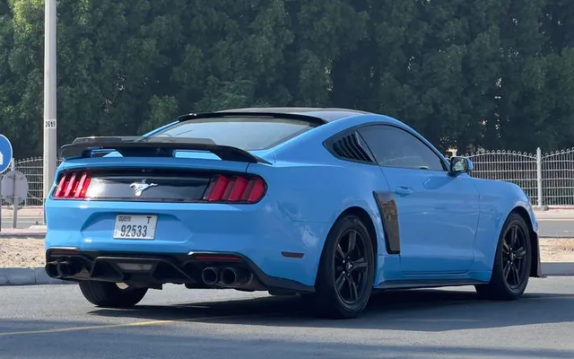FORD MUSTANG - image 4