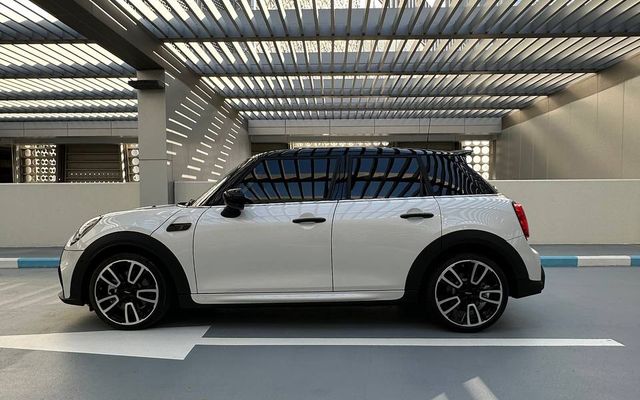 MINI Cooper Model S line – Picture 2