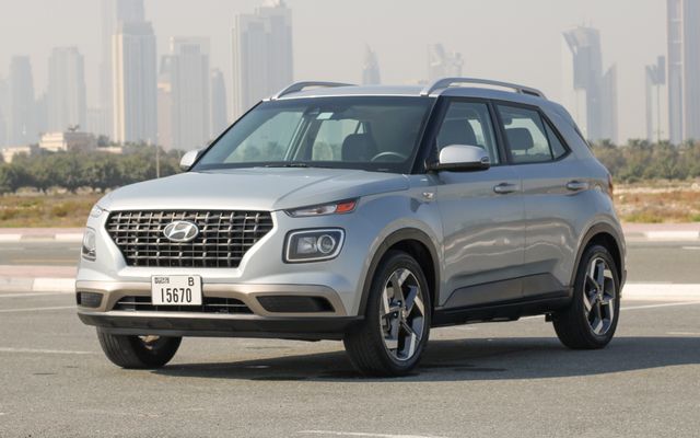 Hyundai Venue - image 1