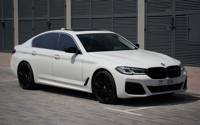 BMW 520 I - image 1
