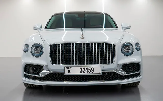 Bentley Flying Spur - image 3