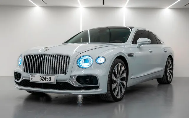 Bentley Flying Spur - image 1