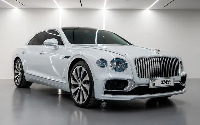 Bentley Flying Spur - image 4