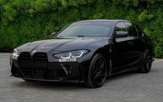 BMW 330i - image 1