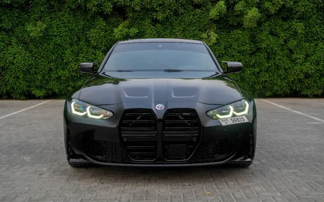 BMW 330i - image 2